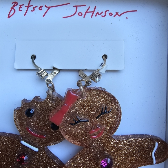 NWT Betsy Johnson Glittery Gingerbread Man Mismatch Earrings Size OS - Picture 3 of 6